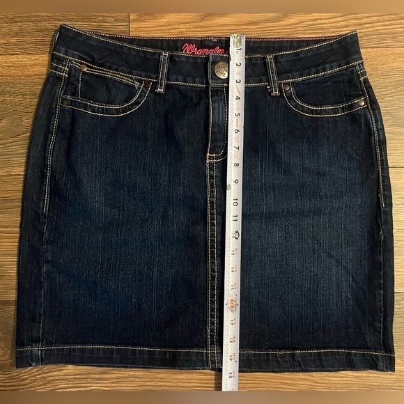 Wrangler Denim Pink Label Blue‎ Jean women’s/juniors western Skirt, Size 13 - Picture 4 of 5